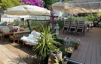 Büyükada' da 3 Daireli+ Hobi Bahçesi+ Restoran Yatırım Fırsatı