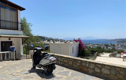 Bodrum Umurca’da Satılık Kısmi Deniz Manzaralı Geniş 2+1 Giriş Katı Daire
