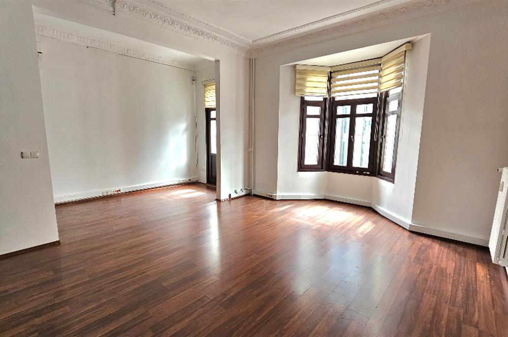 NİŞANTAŞI RUMELİ CADDESİ ÜZERİNDE KİRALIK BÜRO&OFİS