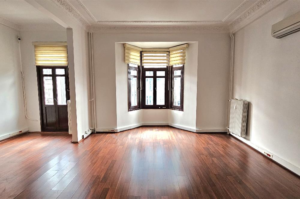 NİŞANTAŞI RUMELİ CADDESİ ÜZERİNDE KİRALIK BÜRO&OFİS