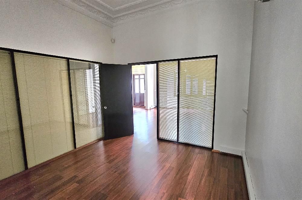 NİŞANTAŞI RUMELİ CADDESİ ÜZERİNDE KİRALIK BÜRO&OFİS
