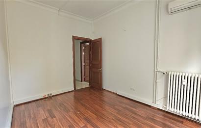 NİŞANTAŞI RUMELİ CADDESİ ÜZERİNDE KİRALIK BÜRO&OFİS