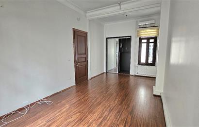 NİŞANTAŞI RUMELİ CADDESİ ÜZERİNDE KİRALIK BÜRO&OFİS