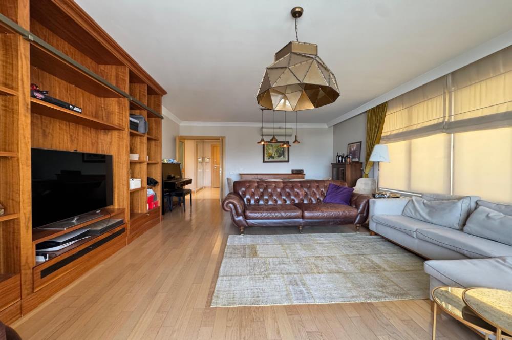 Korupark 1. Etapta Prestijli Yaşam 4+1 Satılık Daire Fırsatı