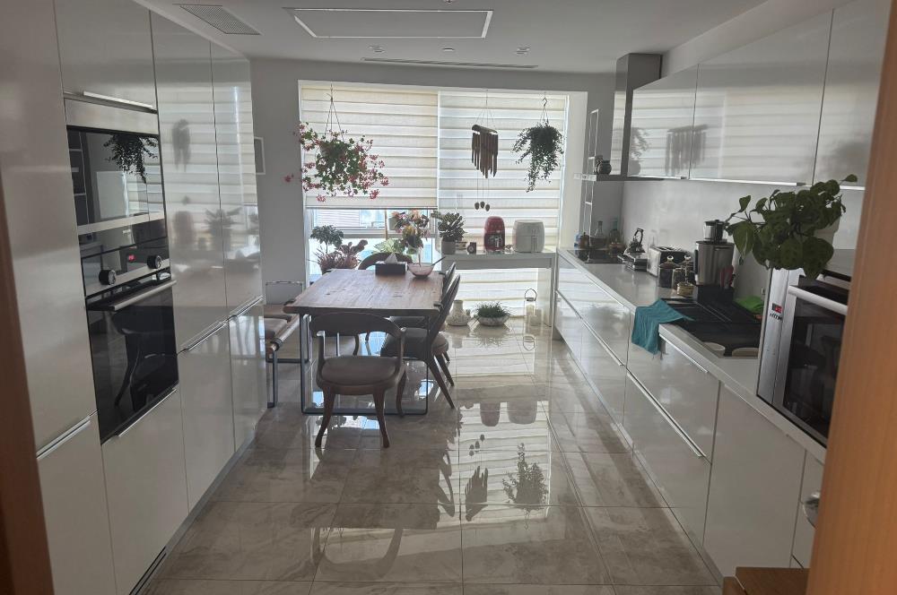 C21 ROOF'dan FOURWİNDS DENİZ MANZARALI SATILIK 3+1 DAİRE