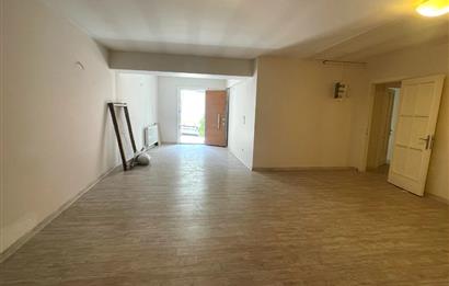 ÜNALANDA HER İŞE UYGUN KİRALIK OFİS