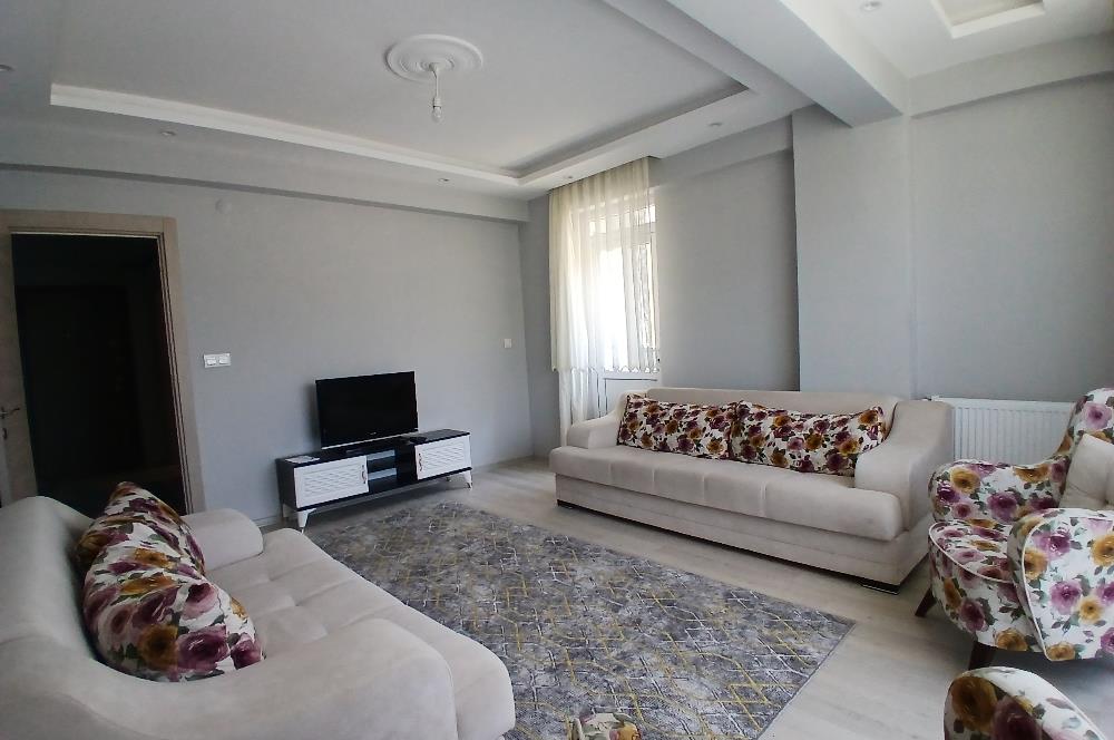 C21 LOCA'DAN ALTIEYLÜLDE FULL EŞYALI ASANSÖRLÜ 2+1SATILIK DAİRE