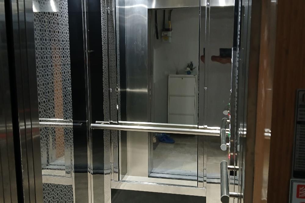 C21 LOCA'DAN ALTIEYLÜLDE FULL EŞYALI ASANSÖRLÜ 2+1SATILIK DAİRE