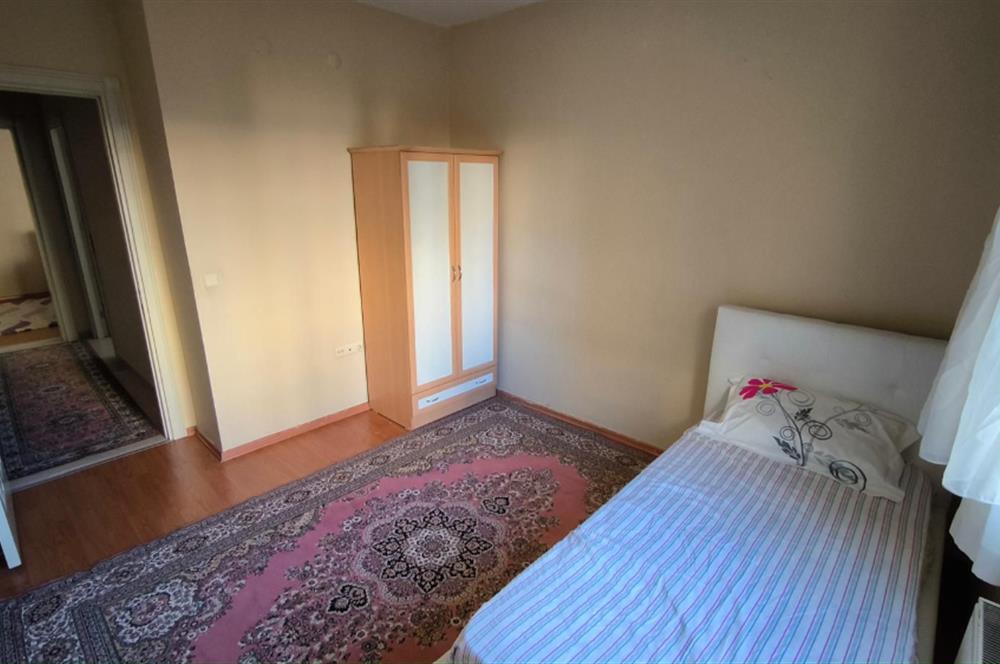 AYGÜN ÖZDEMİR`DEN TOKİDE EŞYALI KİRALIK 3+1 DAİRE