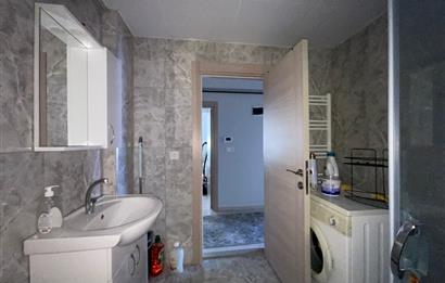 C21 LOCA'DAN ALTIEYLÜLDE FULL EŞYALI ASANSÖRLÜ 2+1SATILIK DAİRE
