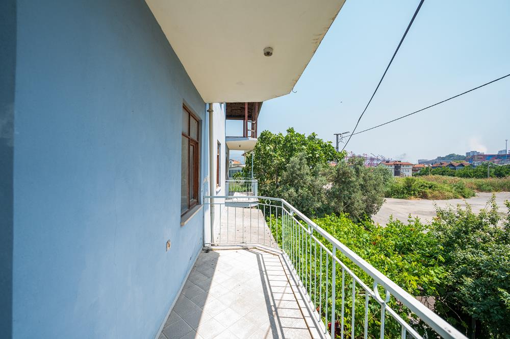 C21 Cius;Gemsazda Arsa Fiyatına 3 Katlı Bina