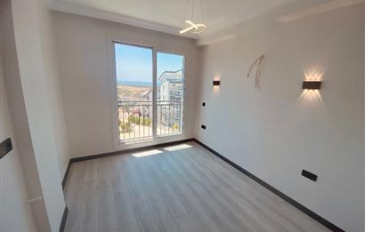 Didim, Hisar Mahallesi'nde Panoramik Deniz Manzaralı – Ön Cephe Sıfır 2+1 Daire 