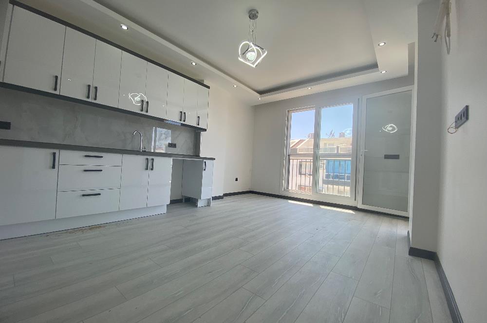 Didim, Hisar Mahallesi'nde Panoramik Deniz Manzaralı – Ön Cephe Sıfır 2+1 Daire 