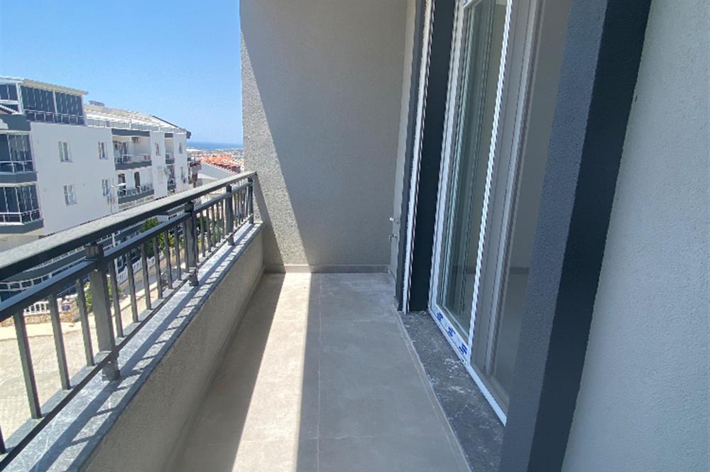 Didim, Hisar Mahallesi'nde Panoramik Deniz Manzaralı – Ön Cephe Sıfır 2+1 Daire 