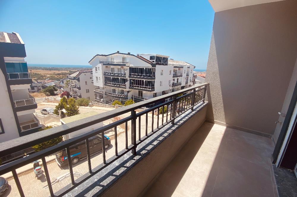 Didim, Hisar Mahallesi'nde Panoramik Deniz Manzaralı – Ön Cephe Sıfır 2+1 Daire 