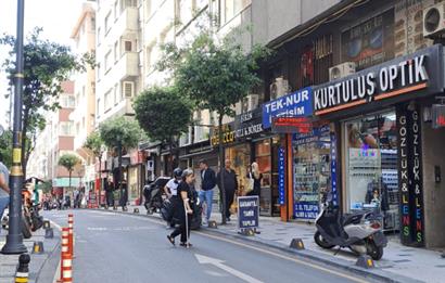 ŞİŞLİ BARUTHANE CADDESİ GİRİŞİNDE TABELA DEĞERİ YÜKSEK SATILIK DÜKKAN