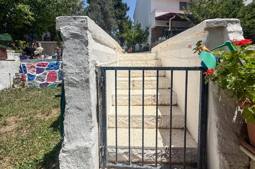 Burhaniye Pelitköy'de Site İçinde Tripleks Satılık Ev