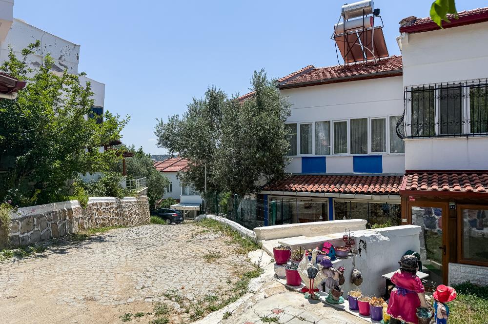 Burhaniye Pelitköy'de Site İçinde Tripleks Satılık Ev