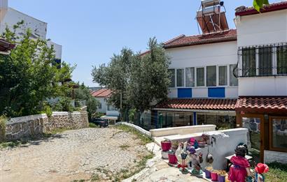 Burhaniye Pelitköy'de Site İçinde Tripleks Satılık Ev