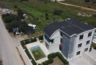 ANTALYA KADRİYE SATILIK TRİPLEX VİLLA