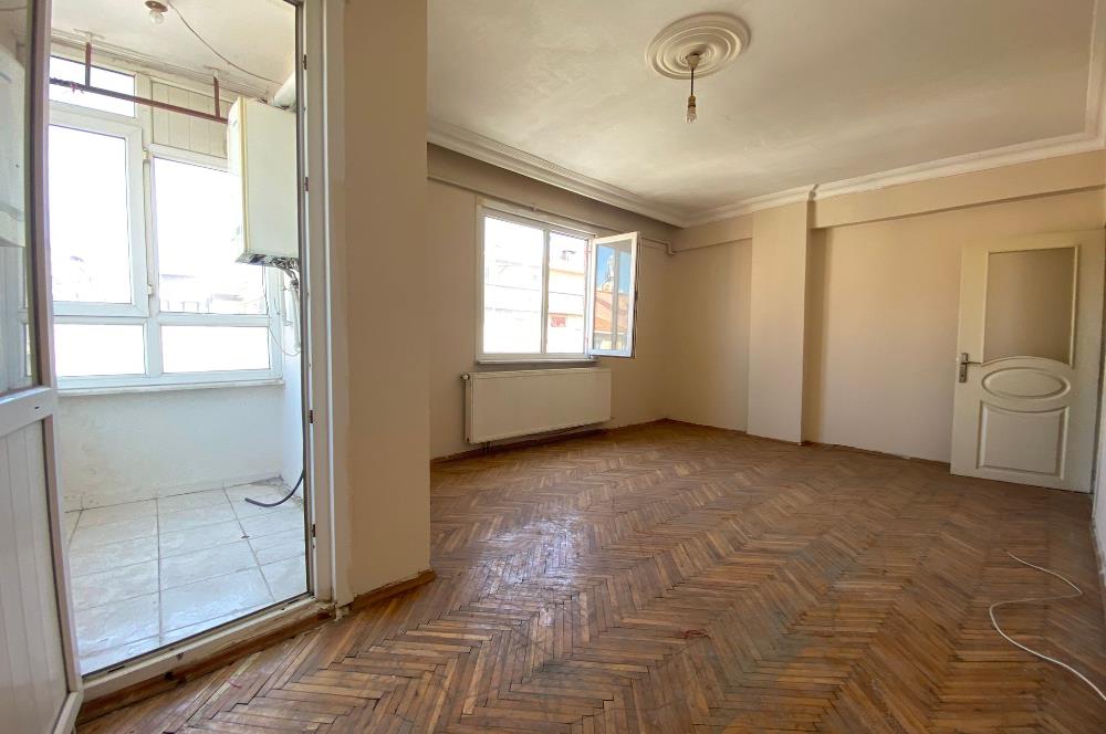 YENİBOSNA AHMET YESEVİ CAD. ÜZERİNDE YATIRIMLIK 2+1 DAİRE