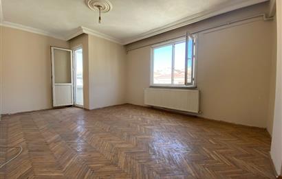 YENİBOSNA AHMET YESEVİ CAD. ÜZERİNDE YATIRIMLIK 2+1 DAİRE