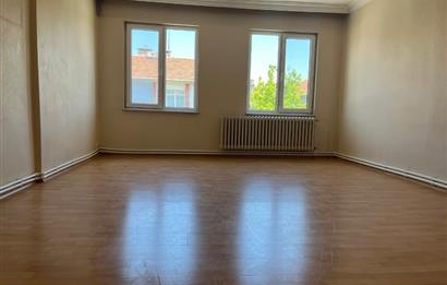 CENTURY 21 Bal'dan BAHÇELİEVLERDE 3+1 KİRALIK DAİRE