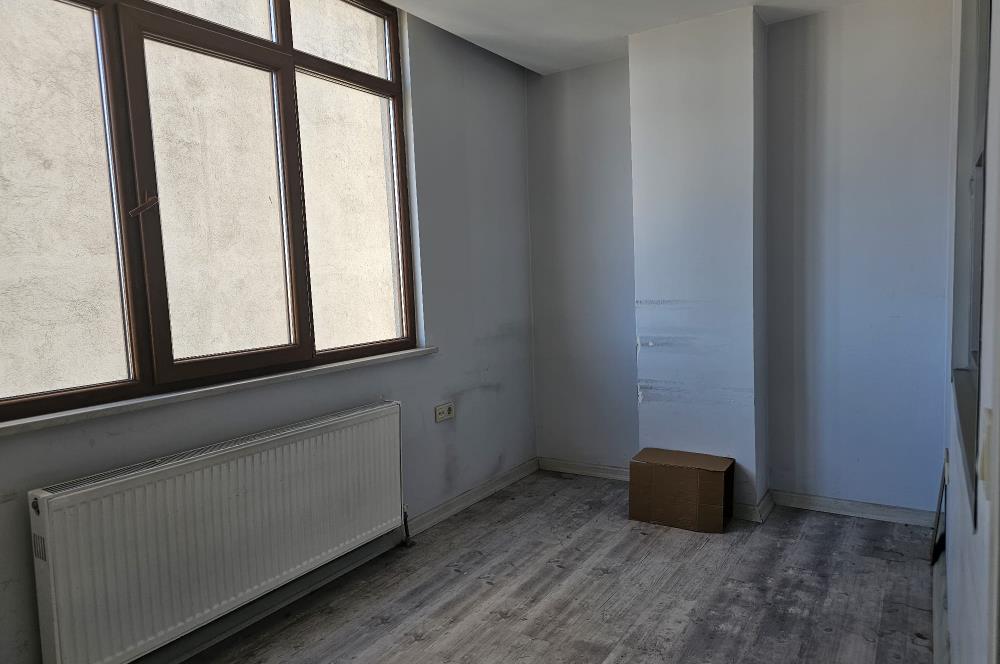 GEBZE ADLİYE KARŞISINDA SATILIK PLAZA KATI OFİS