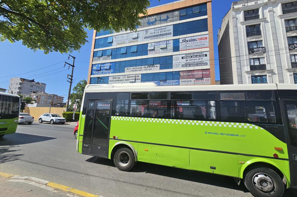 GEBZE ADLİYE KARŞISINDA SATILIK PLAZA KATI OFİS