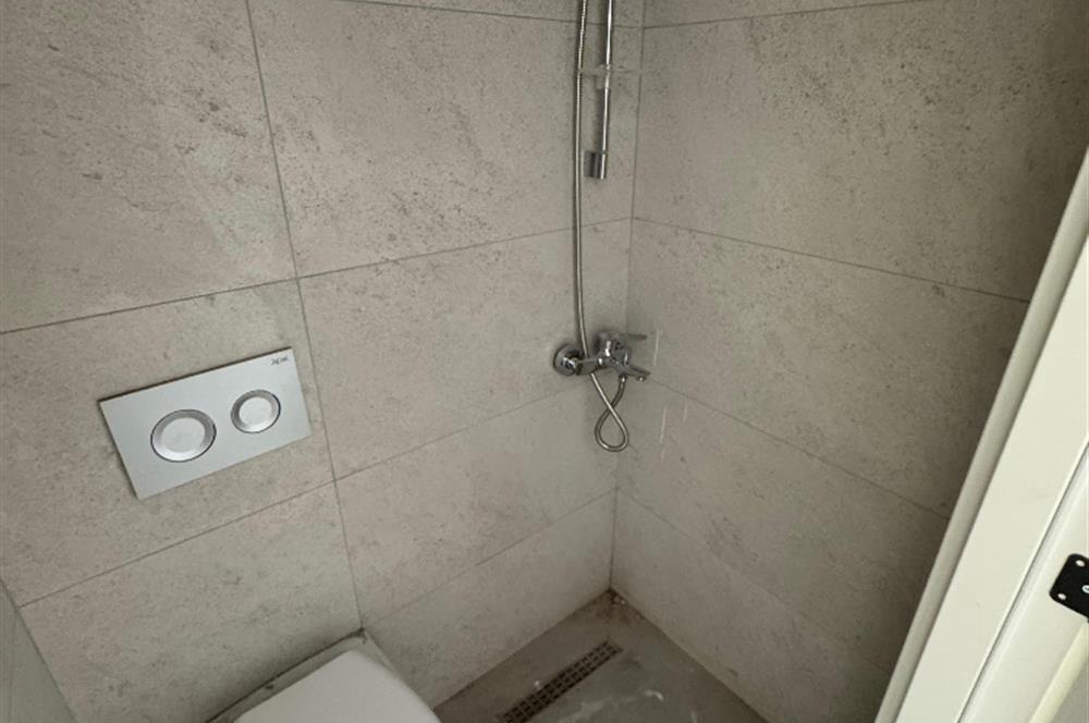 PENDİK YENİ MH. YONCALİFE SİTESİ 2+1 7.KAT.