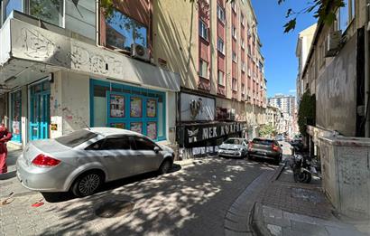 SATILIK 2 KATLI İŞ YERİ MERKEZİ KONUMDA 1 KAT KİRACILI 700 M2