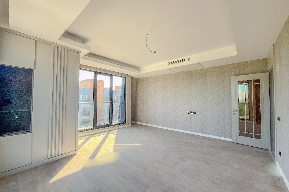 C21 LOCA'DAN AYYILDIZ KONUTLARI'NDA SATILIK DIŞ KÖŞE 3+1 DAİRE