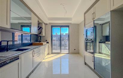 C21 LOCA'DAN AYYILDIZ KONUTLARI'NDA SATILIK DIŞ KÖŞE 3+1 DAİRE