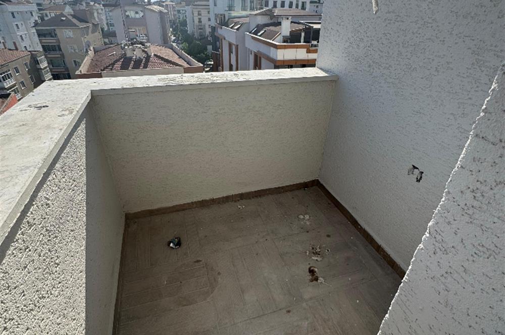 PENDİK YENİ MH. YONCALİFE SİTESİ 2+1 7.KAT.