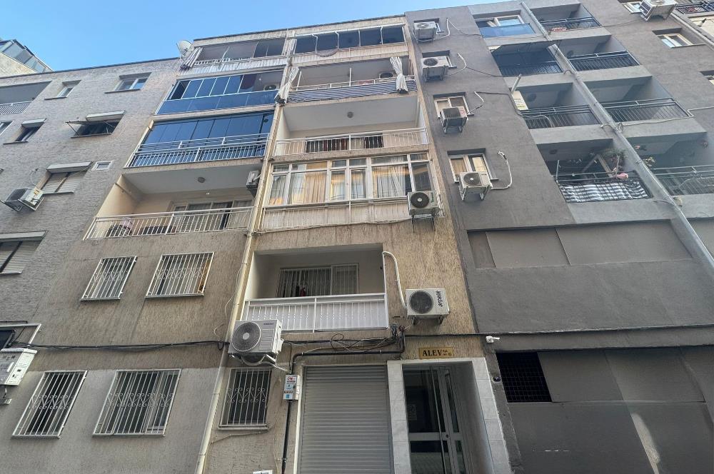Karşıyaka Tersane'de Merkezi Lokasyonda Satılık 3+1 Daire