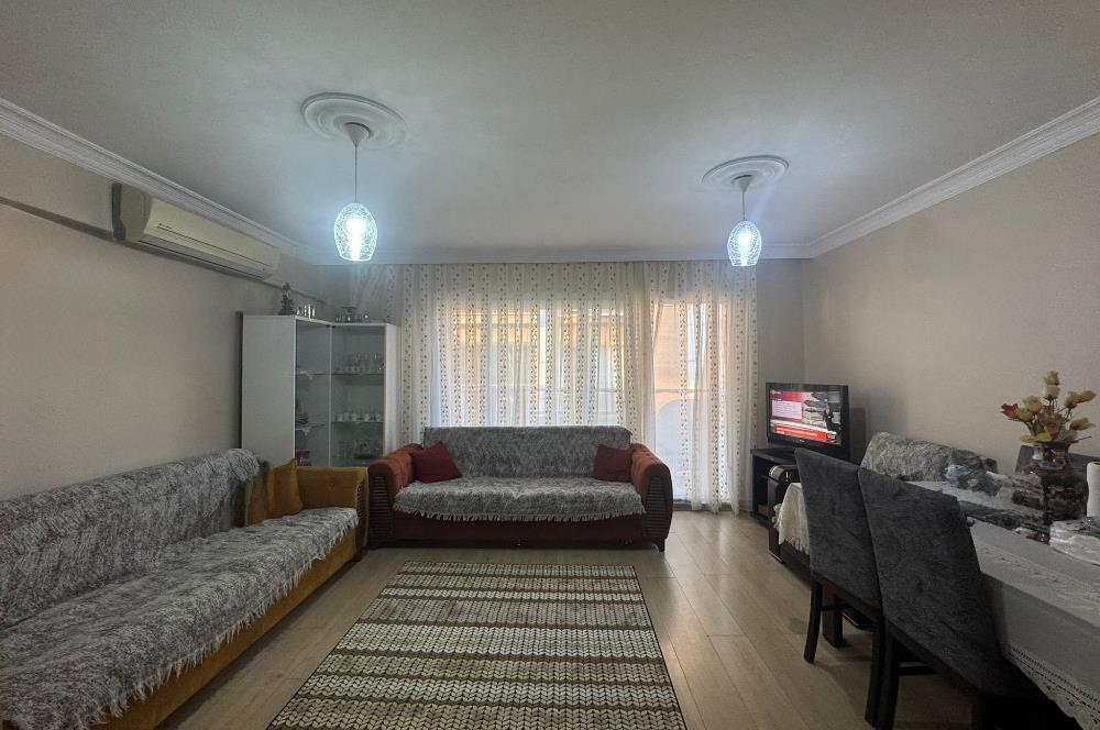 Karşıyaka Tersane'de Merkezi Lokasyonda Satılık 3+1 Daire