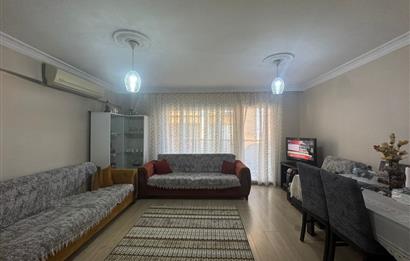 Karşıyaka Tersane'de Merkezi Lokasyonda Satılık 3+1 Daire