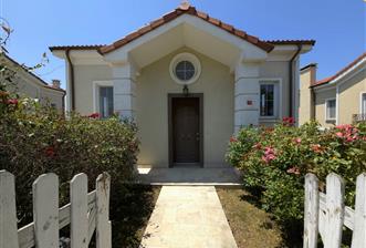 CENTURY 21'DEN NEO GÖLPARK BOLLUCA SATILIK BOŞ L TİPİ VİLLA