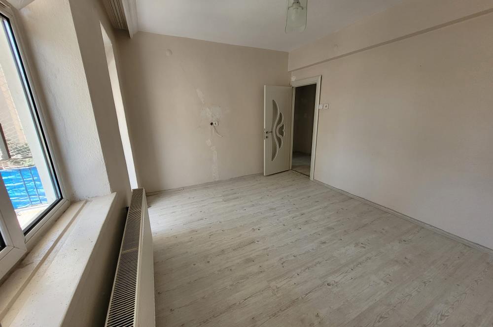 C21 BAL'DAN TEKNIK LISE CADDESİ ÜZERİNDE KİRALIK 3+1 DAİRE