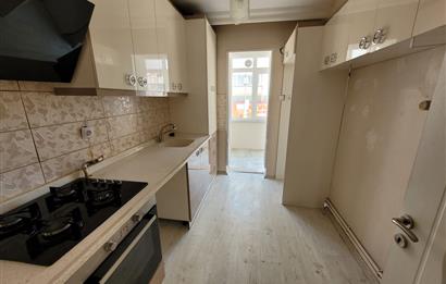 C21 BAL'DAN TEKNIK LISE CADDESİ ÜZERİNDE KİRALIK 3+1 DAİRE