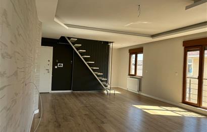 MALTEPE MERKEZDE ADA-DENİZ MANZARALI GENİŞ 3+2 KİRALIK DUBLEKS