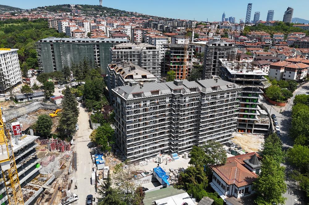 VALİDEBAĞ SİTESİNDE SATILIK 4+1