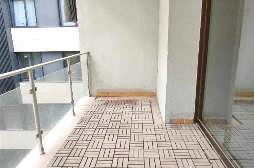 Fenerbahçe'de Bağdat Caddesi Üzeri Geniş 2+1 Kiralık Daire