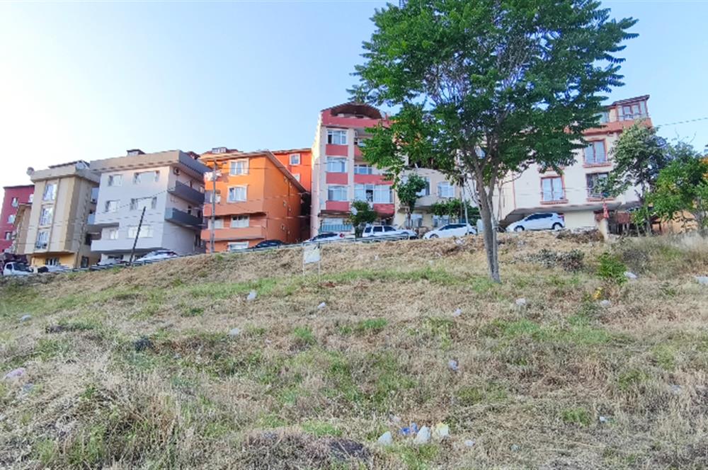 Ataşehir İçerenköy'de İmarlı Satılık Arsa