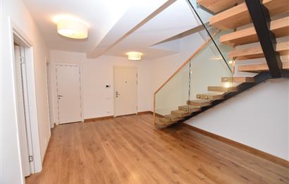 PARKONE SİTESİ İNDE MANZARALI ,GENİŞ 3+1 SATILIK ÇATI DUBLEKS