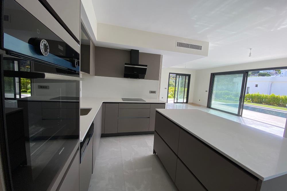 Gündoğan 4+1 Müstakil Havuzlu Kiralık Villa