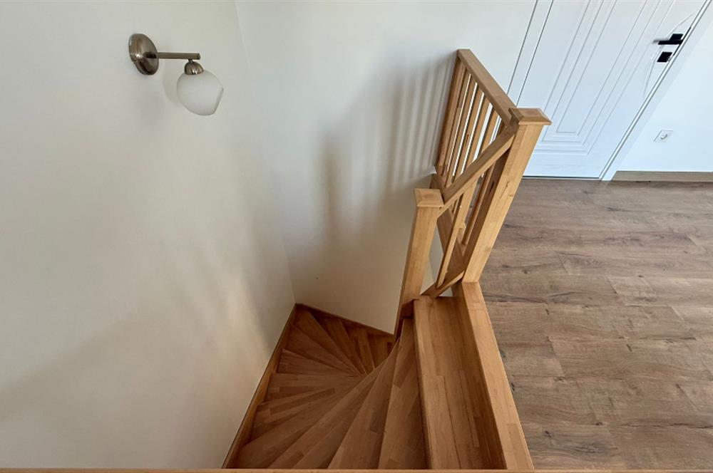 Kemerburgaz'da Kiralık 2+2 Çatı Dublex Daire