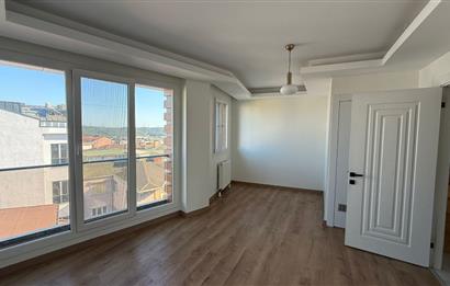 Kemerburgaz'da Kiralık 2+2 Çatı Dublex Daire