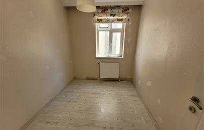C21 BAL'DAN TEKNIK LISE CADDESİ ÜZERİNDE KİRALIK 3+1 DAİRE