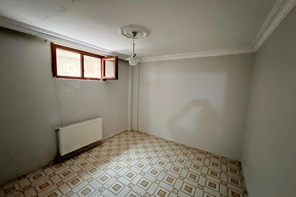 Kilyos Merkez'de Köşe Konumda Tam Müstakil 6+1 Satılık Villa